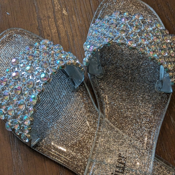 Gorgeous New Sparkly Sandals With Faux AB Rhinestones, SZ 6 - Picture 4 of 10